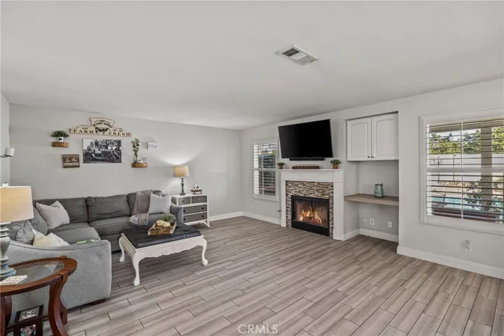 8992 Dahlia Drive, Corona, California 92883