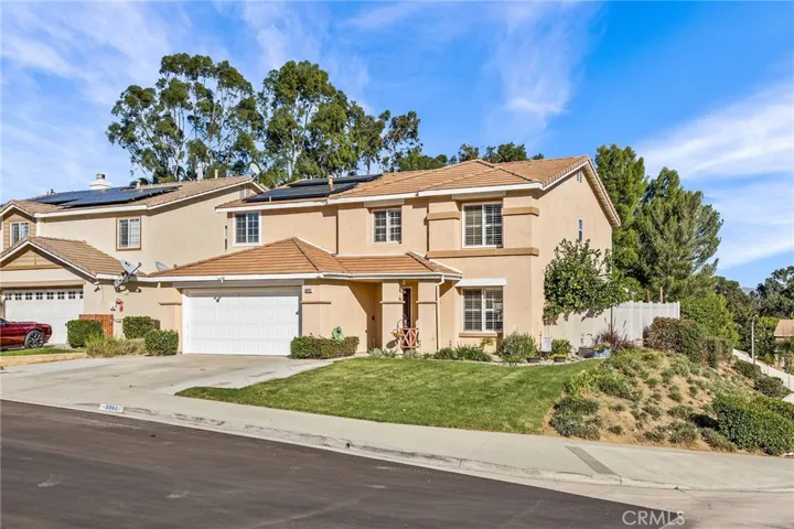 8992 Dahlia Drive, Corona, California 92883