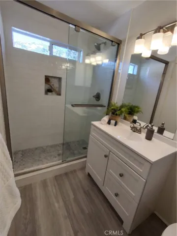 Bathroom shower