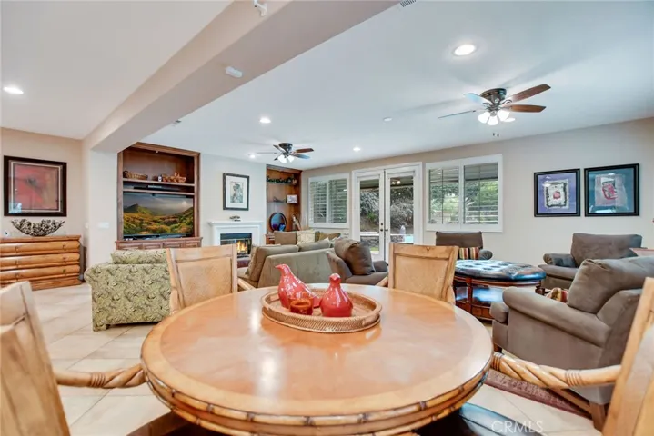 210 Encore Way, Corona, California 92879