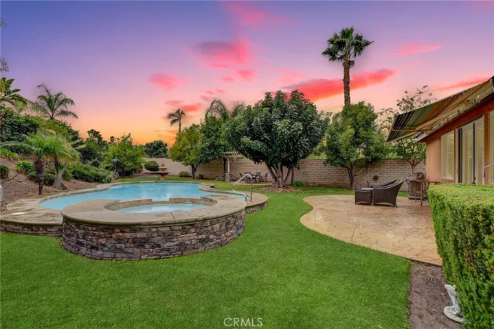 210 Encore Way, Corona, California 92879