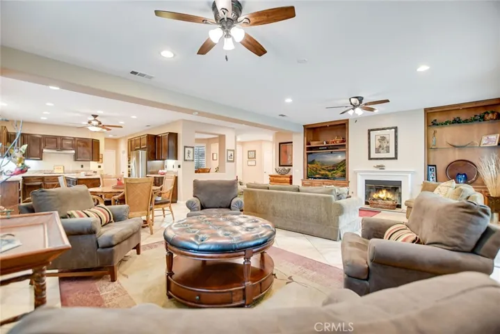 210 Encore Way, Corona, California 92879
