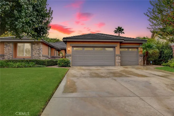210 Encore Way, Corona, California 92879