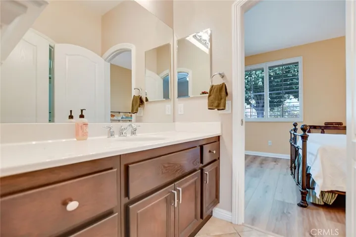 210 Encore Way, Corona, California 92879