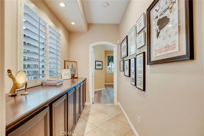 210 Encore Way, Corona, California 92879