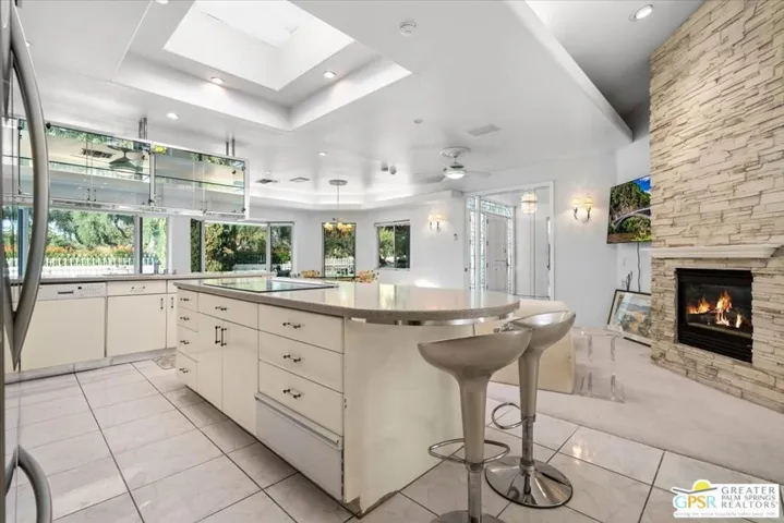 875 Tamarisk Road, Palm Springs, California 92262