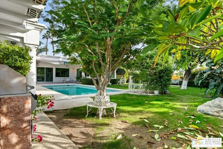 875 Tamarisk Road, Palm Springs, California 92262
