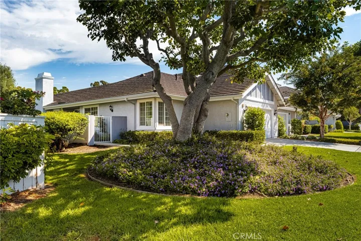 26 Lakeshore Unit 17, Irvine, California 92604