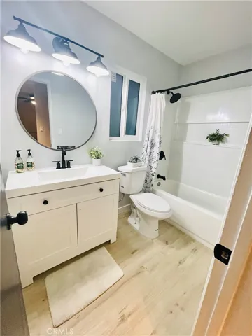 12287 Osborne Street 21, Pacoima, California 91331