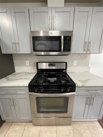 Gas Range/Microwave
