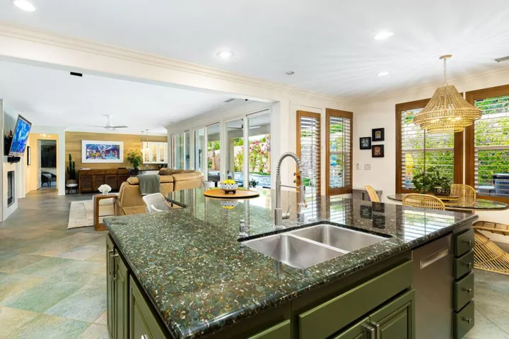 29-web-or-mls-MH_Mendocino_V2_OPMG_1123_