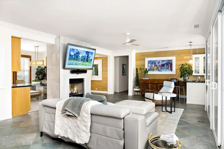 21-web-or-mls-HM_MendocinoReshoot (3)