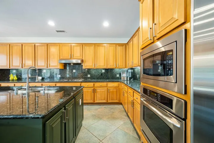 27-web-or-mls-HM_Mendocino_OPMG_1123_027