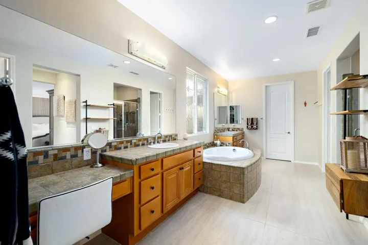 57-web-or-mls-HM_Mendocino_OPMG_1123_057