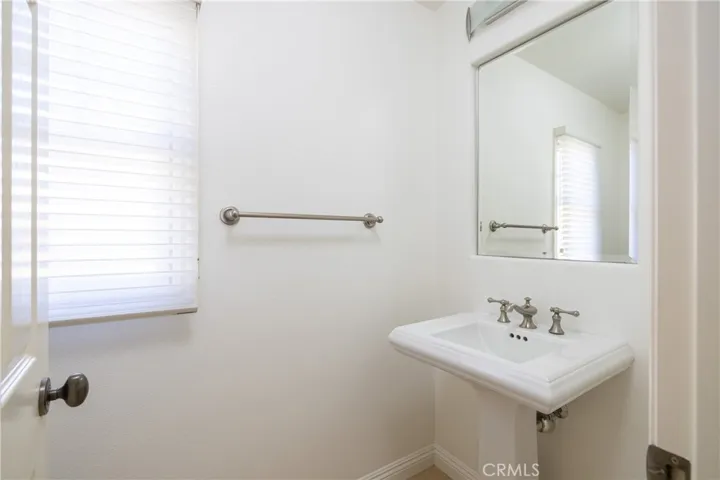 2500 Bungalow Place, Corona Del Mar, California 92625