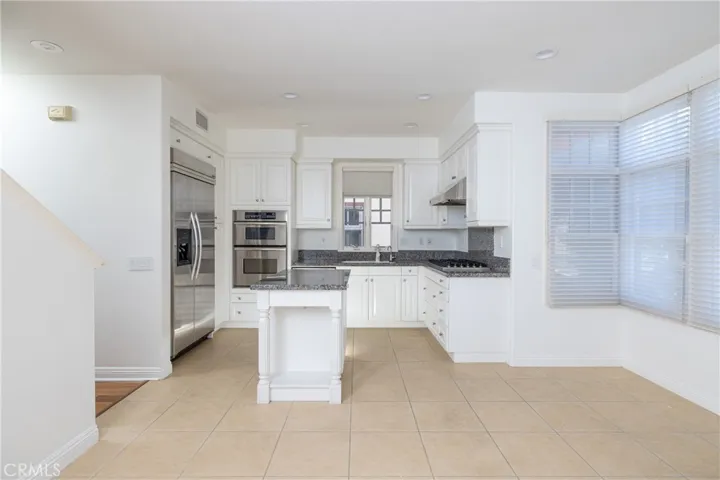 2500 Bungalow Place, Corona Del Mar, California 92625