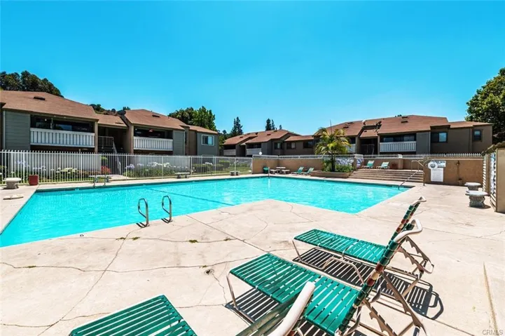 96 Country Mile Road 246, Pomona, California 91766