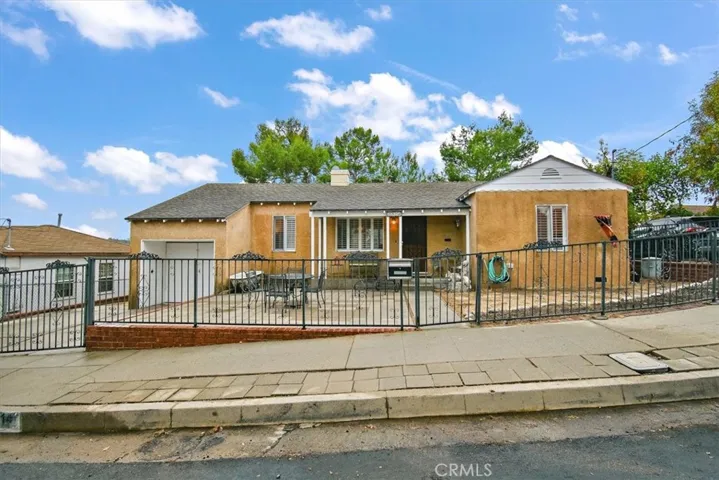 2314 Carlyle Place, Los Angeles, California 90065