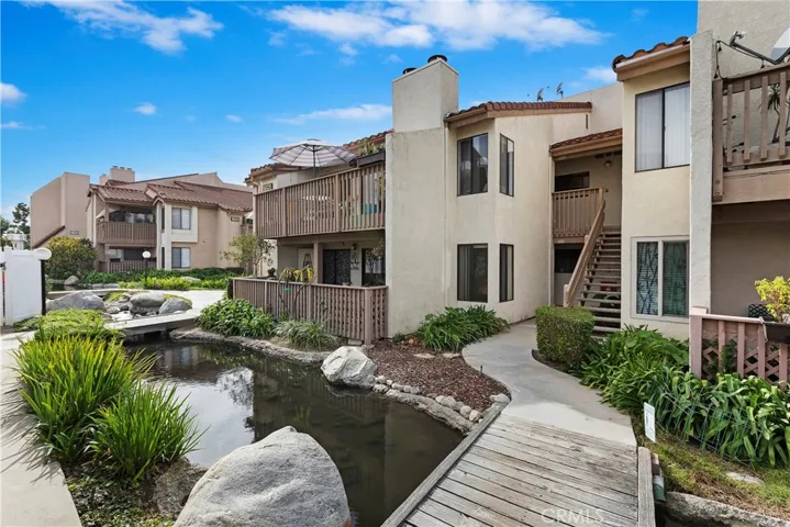16521 Grunion 200, Huntington Beach, California 92649