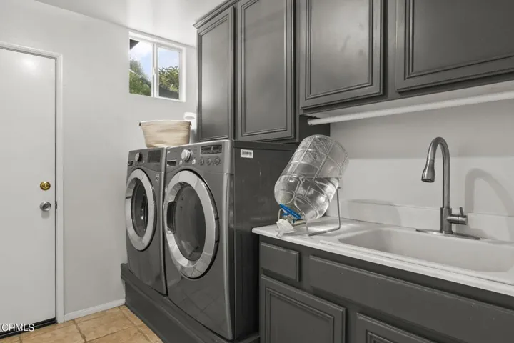 45-web-or-mls-UpMarketMedia216Ken-120
