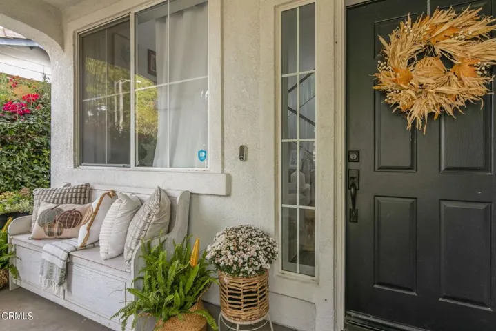 5-web-or-mls-UpMarketMedia216Ken-009