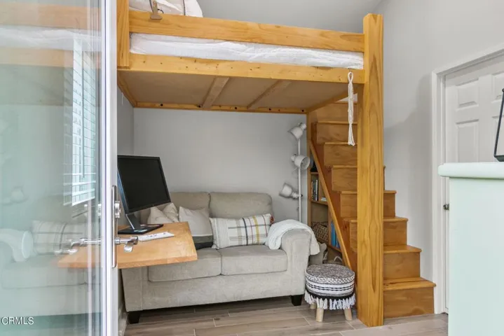 55-web-or-mls-UpMarketMedia216Ken-216