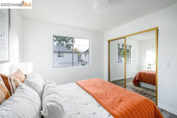 1033 Mohr Ln D, Concord, California 94518