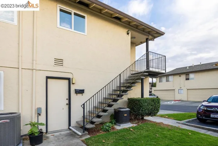 1033 Mohr Ln D, Concord, California 94518