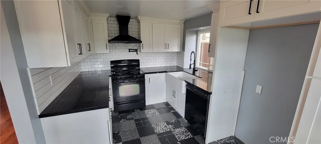 14391 Green Vista Drive, Fontana, California 92337