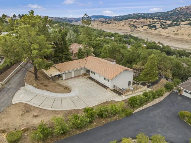 17171 Copper Hill Drive, Morgan Hill, California 95037