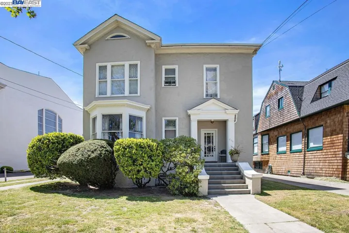 2158 Central Ave, Alameda, California 94501