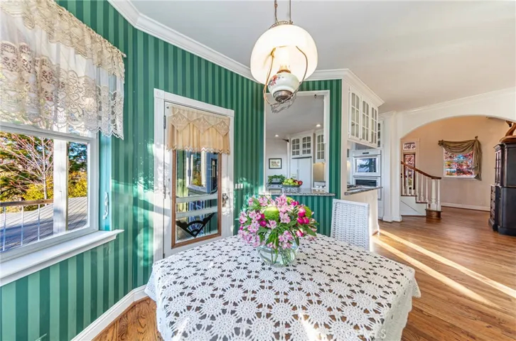 Breakfast Nook