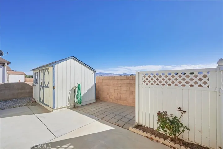 22241 Nisqually Road 65, Apple Valley, California 92308