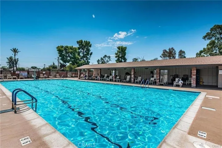 22241 Nisqually Road 65, Apple Valley, California 92308