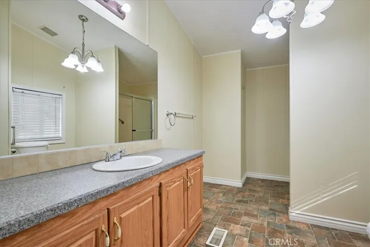 22241 Nisqually Road 65, Apple Valley, California 92308