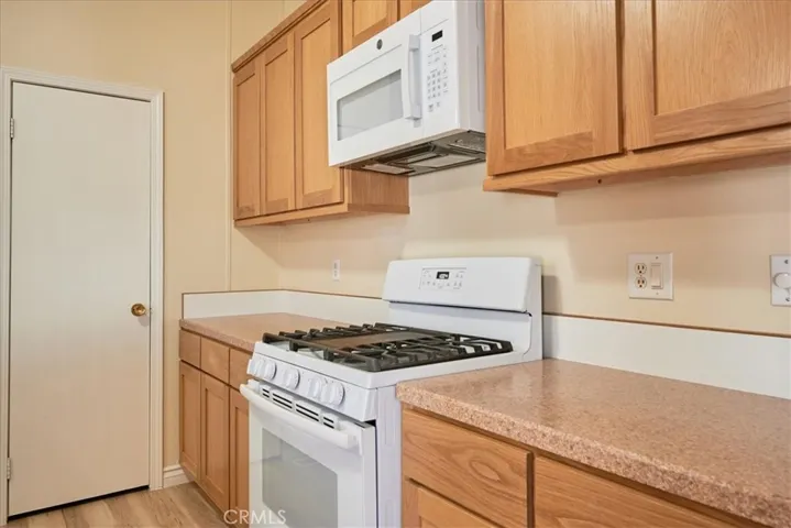 22241 Nisqually Road 65, Apple Valley, California 92308