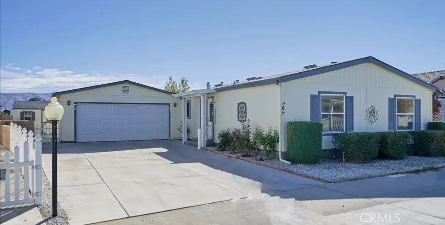 22241 Nisqually Road 65, Apple Valley, California 92308