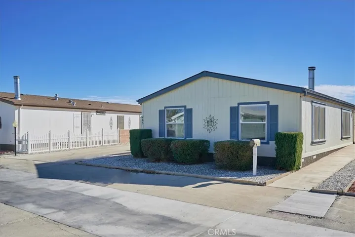 22241 Nisqually Road 65, Apple Valley, California 92308