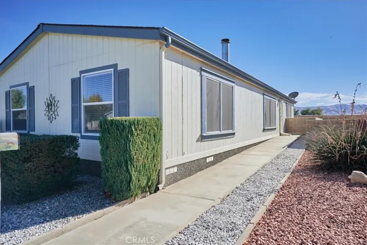 22241 Nisqually Road 65, Apple Valley, California 92308