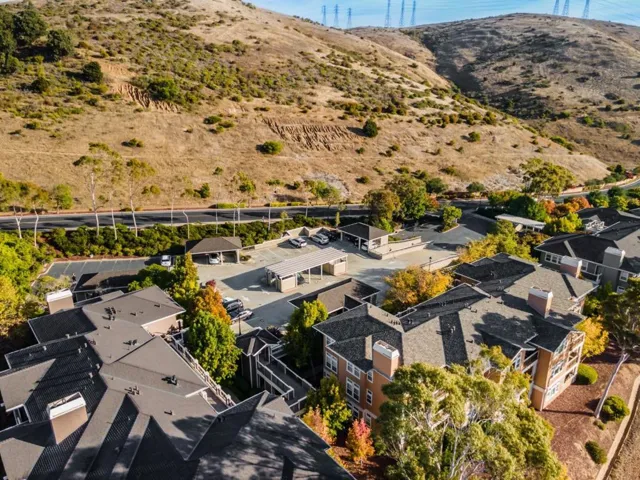 312 Crescent Court, Brisbane, California 94005