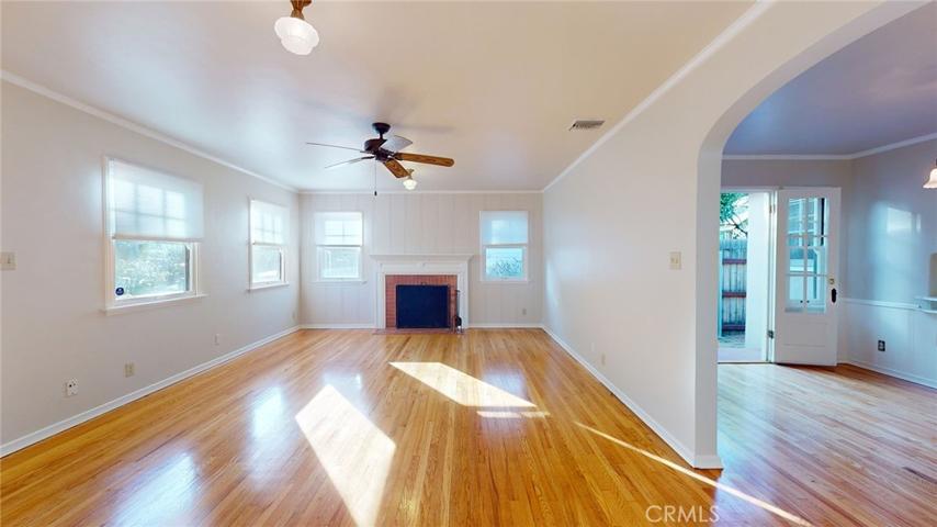 Large Living Room with Fireplace