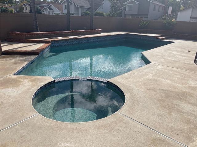 21572 Via Invierno, Lake Forest, California 92630