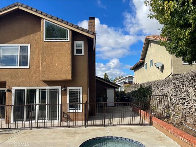 21572 Via Invierno, Lake Forest, California 92630