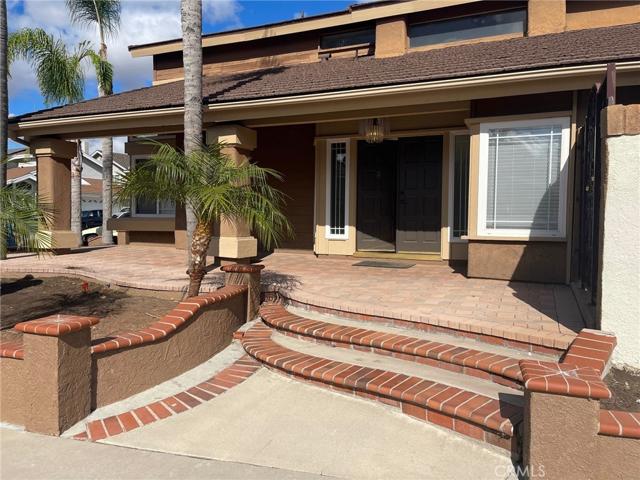 21572 Via Invierno, Lake Forest, California 92630