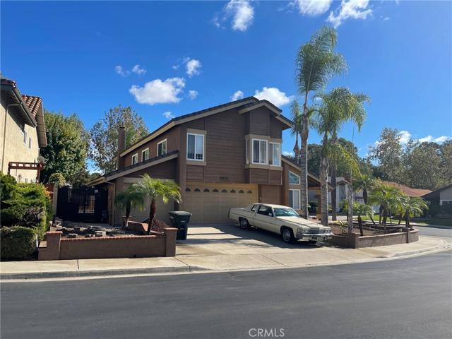 21572 Via Invierno, Lake Forest, California 92630