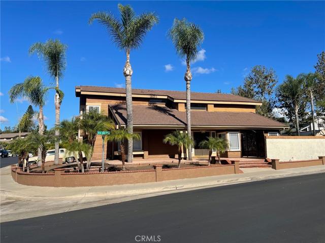 21572 Via Invierno, Lake Forest, California 92630