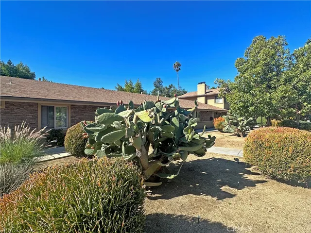 1365 Lafayette Road Unit B, Claremont, California 91711