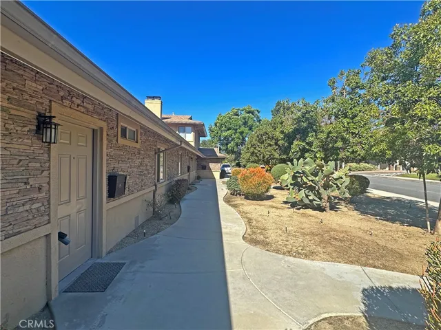 1365 Lafayette Road Unit B, Claremont, California 91711