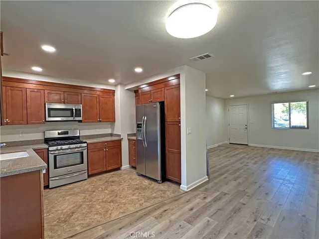 1365 Lafayette Road Unit B, Claremont, California 91711