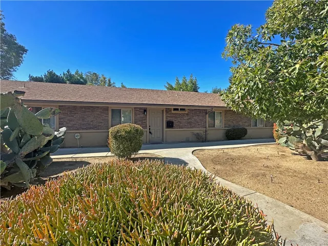 1365 Lafayette Road Unit B, Claremont, California 91711